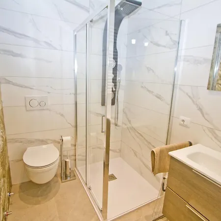 Apartment Luxury Sea Front Milord Nice