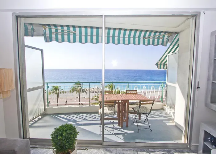 Luxury Sea Front Milord Апартаменты Ницца