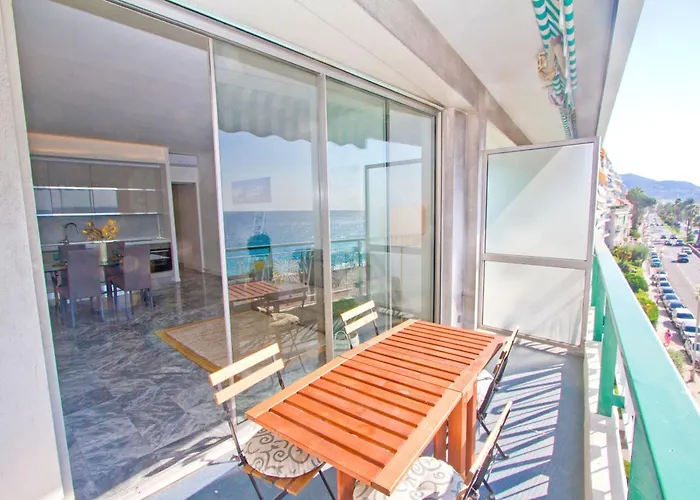 Luxury Sea Front Milord * Ницца
